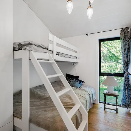 Feriehus Stunning In Ebeltoft With 3 Bedrooms, Sauna And Internet Knebel