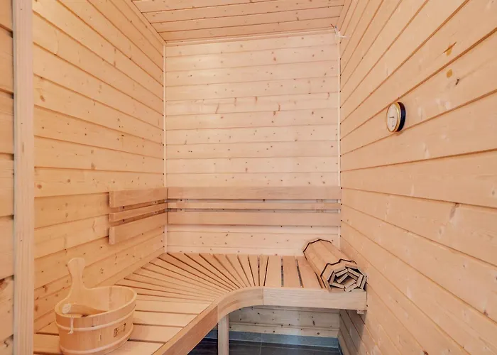 Stunning In Ebeltoft With 3 Bedrooms, Sauna And Internet
