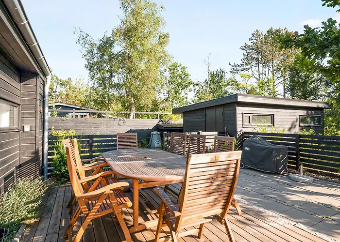 Сasa de vacaciones Stunning In Ebeltoft With 3 Bedrooms, Sauna And Internet *